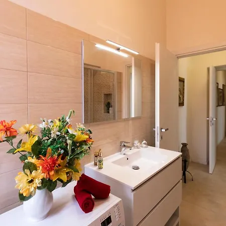 Apartman Bicocca - 2 Bedrooms *