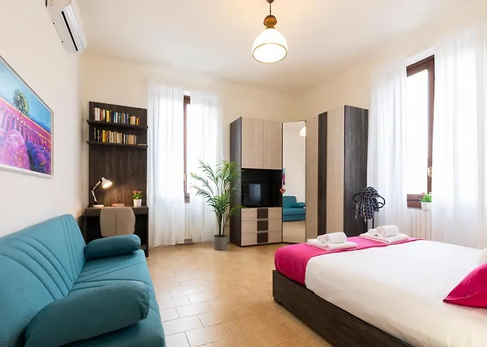 Apartment Bicocca - 2 Bedrooms *