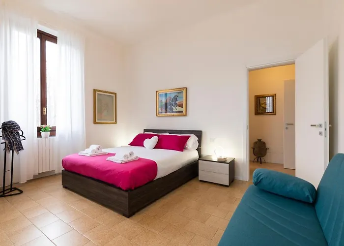 Bicocca - 2 Bedrooms Apartment *