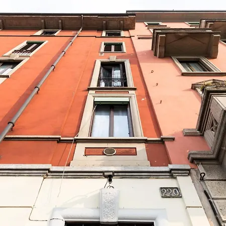 Apartment Bicocca - 2 Bedrooms Mailand