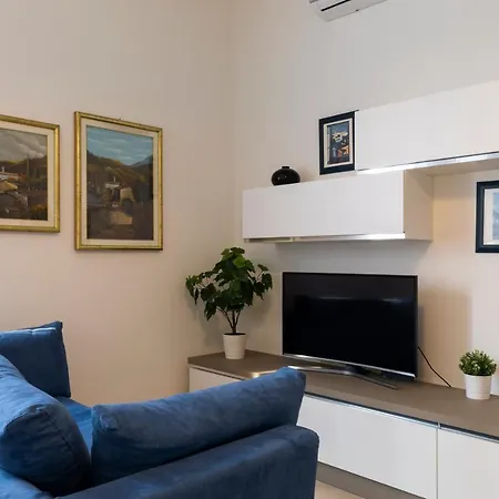Bicocca - 2 Bedrooms Appartement *